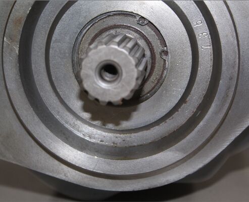 HD250 Bomba hidráulica para excavadora Kato Partes de repuesto 60272212 A10V071DFLR 31R-PSC12K01 Bomba de pistón axial OEM